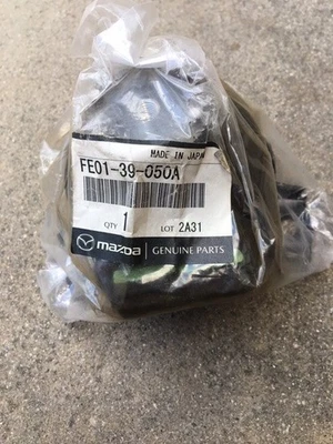 OEM NEW 2004-2011 MAZDA RX8 LEFT ENGINE MOUNT FE01 39 050A - Image 1 of 3