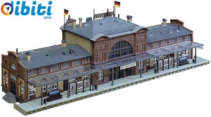 FALLER - Stazione Ferroviaria Cittadina Classica, Modellino, Marrone, H0, Elettr - Foto 1 di 12