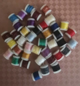 20 X Miniature Cotton Spool Thread Reels For Your Doll House 5mm - Picture 1 of 1