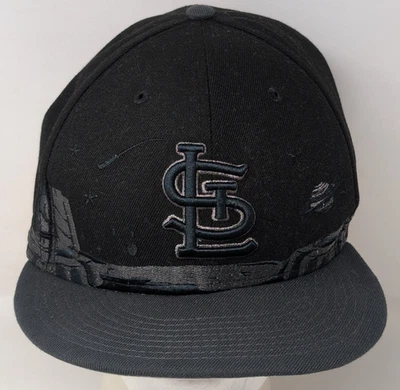 St Louis Cardinals New Era Planetary 59FIFTY Baseball Cap Hat Size 7 3/4 Black - Image 1 of 4