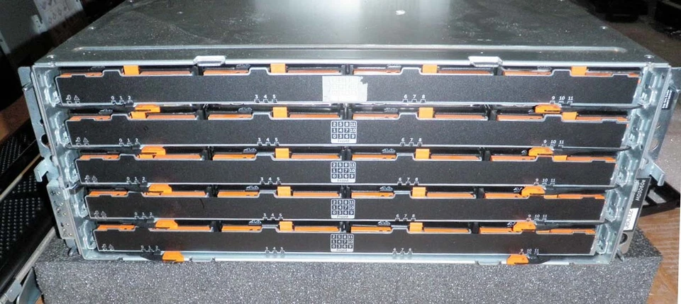 Dell Powervault MD3060E SAS DAS Disk Array-Rails-60x 4TB SAS-2x PSU-240TB - Image 1 of 1