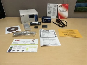 JVC Everio Gz-MG330AU Hybrid 30GB HDD 35x Optical Camcorder Blue NO CHARGER - Picture 1 of 20