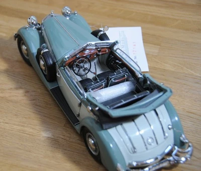 CMC Horch 853 Cabrio (1937) Green, Roof Down 1:24, M-016 - Image 1 of 4