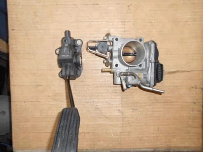 Cuerpo del acelerador HONDA Fit 2011 DBA-GE6 16400RB0003 [usado] [PA18738074] Foto 1 de 4