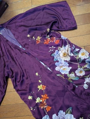 Grace шелк фиолетовый цветочный 100% шелк кимоно рукав халат большой размер около 36» длиной - Изображение 1 из 4