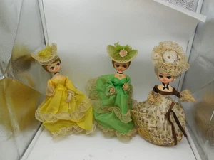 DD8 Vtg Bradley Big Eyes Doll Floral Lace Dress And Hat On Stand 12" Victorian - Picture 1 of 8