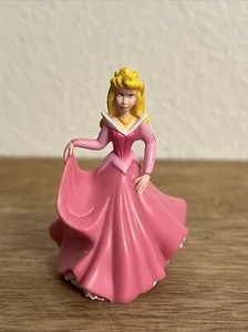 Aurora im rosa Kleid Disney Dornröschen 2,7" Actionfigur festes PVC Spielzeug - Bild 1 von 11