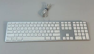 Apple A1243 Aluminum USB Wired Keyboard with Numeric keypad White - Picture 1 of 11