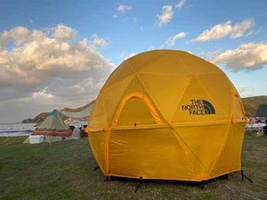 THE NORTH FACE Geodome 4 Tent Outdoor Camp Gear 4 People Saffron Yellow NV21800 - Picture 1 of 7