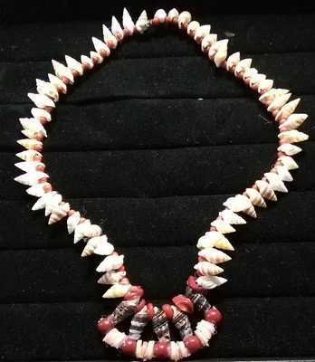 COLLAR CONCHA ORIGINAL CON TURQUESA ROJA, ONYX y Puka Foto 1 de 4