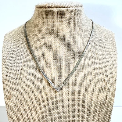 Gargantilla collar de diamantes de imitación en forma de V cadena de espiga tono plata Foto 1 de 4