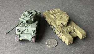 Matchbox Collectibles 1:72 WWII US M4A3 Sherman, carri armati britannici Churchill pressofusi - Foto 1 di 17