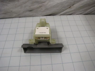 Miele 2 950 031 / 2950031 Dishwasher Door Lock NEW - Image 1 of 4