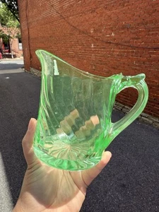 Green Uranium Swirl Pattern Creamer - Picture 1 of 7