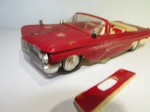 1/25 AMT 1962 PONTIAC CONVERTIBLE WITH BOX VINTAGE SCREW BOTTOM ORIGINAL KIT - Picture 1 of 6