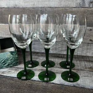 Traviata Wine Glass NEW in Box Green Set Nuutajärvi Finland Aribia Wärtsilä - Picture 1 of 10