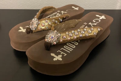 Sandalias chanclas de plataforma Gypsy Soule para mujer talla 9 marrón deslumbrante occidental Foto 1 de 4