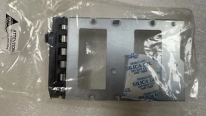 Fujitsu RX2530 RX2540 M2/M3/M4/M5 M770 3.5''LFF Hot SwapHDD Tray A3C40152045 - Afbeelding 1 van 6