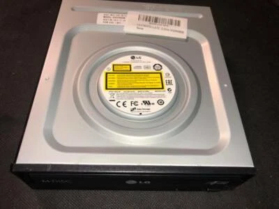 LG Super-Multi 24x Internal DVD±RW/CD-RW Drive M-DISC - Black GH24NSB0 - Image 1 of 3