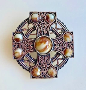 Lovely Miracle Celtic Cross Brooch with Brown/Cream Stones - Picture 1 of 3