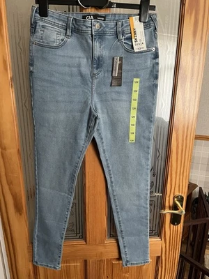 Size 12 Ladies Skinny Jeans - Image 1 of 4