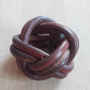 UK Scouting Gilwell Park Woodbadge Tan Leather Woggle VINTAGE - Picture 1 of 2