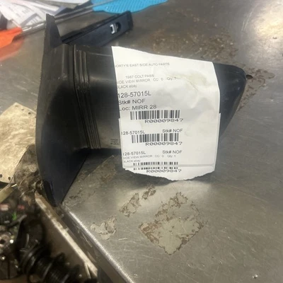 Espejo retrovisor puerta izquierda Dodge Colt 1985-89 eléctrico  Foto 1 de 3