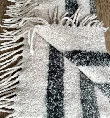 HBC Hudson's Bay Stripes Gray Wool-Blend Throw Blanket 58" x 64" - Imagem 1 de 4