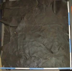 ≈ 3 qm Lederreste Bastelleder Dickleder Spaltleder Lederstücke mocca braun Antik - Bild 1 von 4