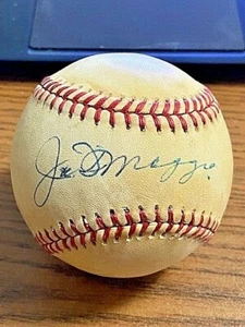JOE DIMAGGIO 5 SIGNED AUTOGRAPHED OAL BASEBALL Yankees HOF!! JSA! - Picture 1 of 2