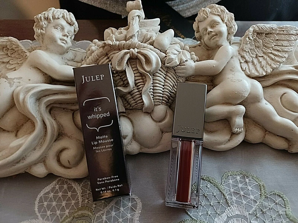 MOUSSE LABIAL MATE BATIDA JULEP IT'S - A MEDIANOCHE - NUEVA EN CAJA - 0,14 OZ.  Foto 1 de 1