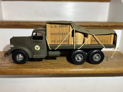 Caminhão modelo Smith Miller caminhão exército com carga e lona parece original muito pequeno - Imagem 1 de 4