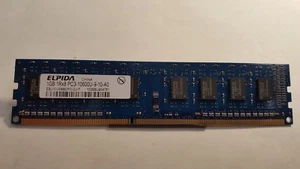Elpida 1GB PC3-10600 DDR3-1333 MHz Nicht-ECC Unpuffered CL9 240-poliges DIMM Single RK - Bild 1 von 1