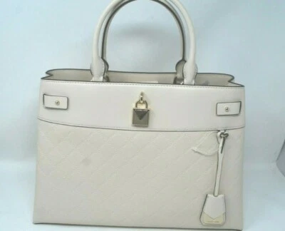 全新带标签 MICHAEL KORS GRAMERCY 链式浮雕皮革托特包挎包大号浅奶油色 — 第 1/4 张图片