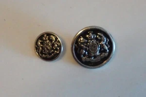 Set of Two Round Metal Buttons - Coat of Arms - Silver Color - Picture 1 of 2