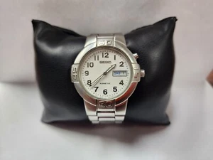 Seiko Kinetic Sports Watch SM43-0E90 White Face Men's Watch! - Picture 1 of 8
