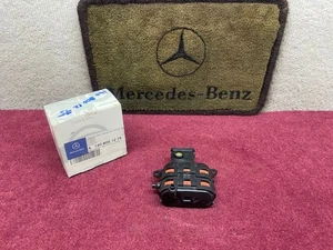 Mercedes Benz W140 VALVE PRESSURE NOS - Picture 1 of 8