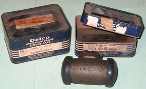 1957 Buick Century Roadmaster Special NOS frt whl cylinders 5455698-9 - Picture 1 of 3