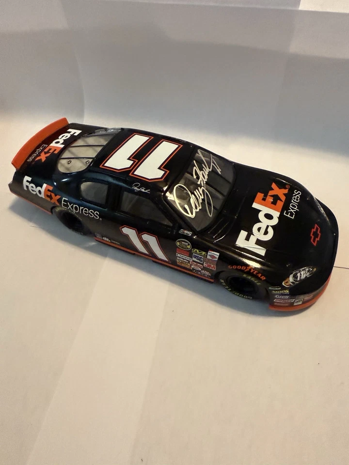 Denny Hamlin 2007 1/24 autografado super limpo 🔥🔥🔥🔥🔥 - Imagem 1 de 4
