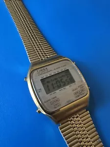 Vintage Timex Digital Chronograph Circa 1970 1980s New Battery World Time Quartz - Picture 1 of 4