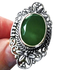 Green Onyx Artisan Flower Ring / size 8 / 925 Sterling Silver / 7.5ct,  11.9g - Picture 1 of 6