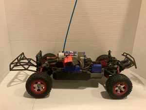 Traxxas E Revo 1/16 Scale VXL - Picture 1 of 4