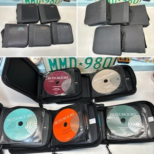 Beth Moore Lifeway Set of 5 Audio CD's - (Daniel, James, Jesus The One & Only) - Foto 1 di 4