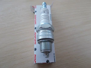 NEW GENUINE DUCATI MONSTER I.E 750 ST2 I.E 620 SPARK PLUG 67090011A (JC) - Picture 1 of 1