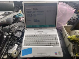 Compaq Presario M2000 15" Laptop Pentium M @1.50GHz 480MB NO HD Bad Batt As Is - Imagen 1 de 6