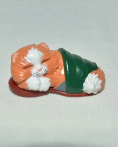 1990 HALLMARK - GATITO EN ZAPATILLA - FELIZ NAVIDAD MINIATURA CON ETIQUETA DORADA - Imagen 1 de 1