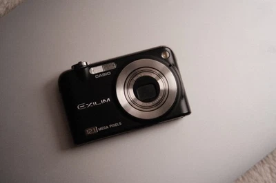 Digitale Kamera Casio Exilim EX-Z1200 12.1MP Schwarz CCD - Bild 1 von 4