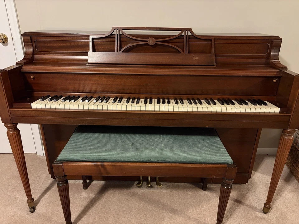 Consola Story & Clark piano con banco Foto 1 de 1