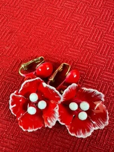 Vintage Clip-On Ohrringe rot Blume Retro Floral mutig Mode Statement Geschenk Cosplay - Bild 1 von 5