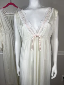 DREAM AWAY De Colección Años 70 Para Mujer’s M Marfil Peignoir Conjunto Nylon Vestido Encaje Bata Novia - Imagen 1 de 20
